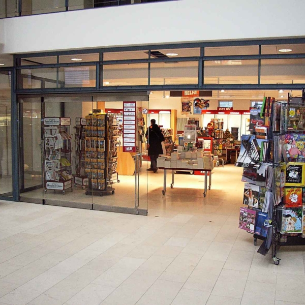 09 - Pfosten-Riegelfassade, Ganzglas-Hebeschiebeelemnt (Bremen)