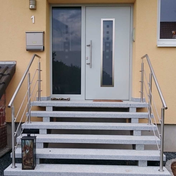 02 - Ganzglasvordach mit matter Folie (Dankelshausen)