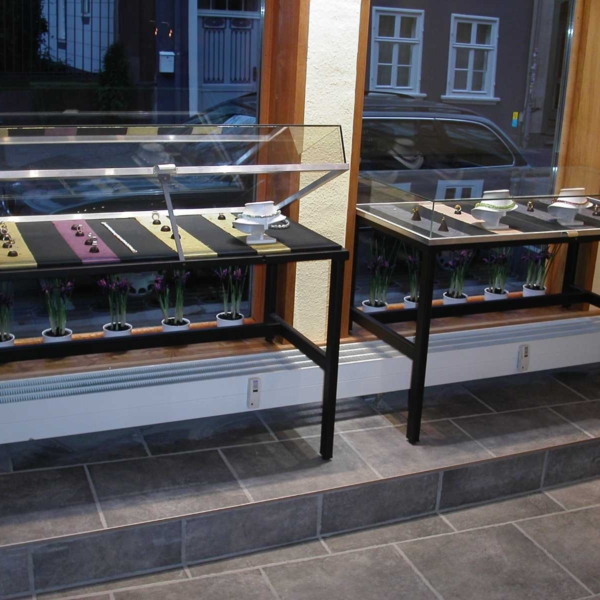 04 - Vitrinen für Goldschmied (Göttingen)
