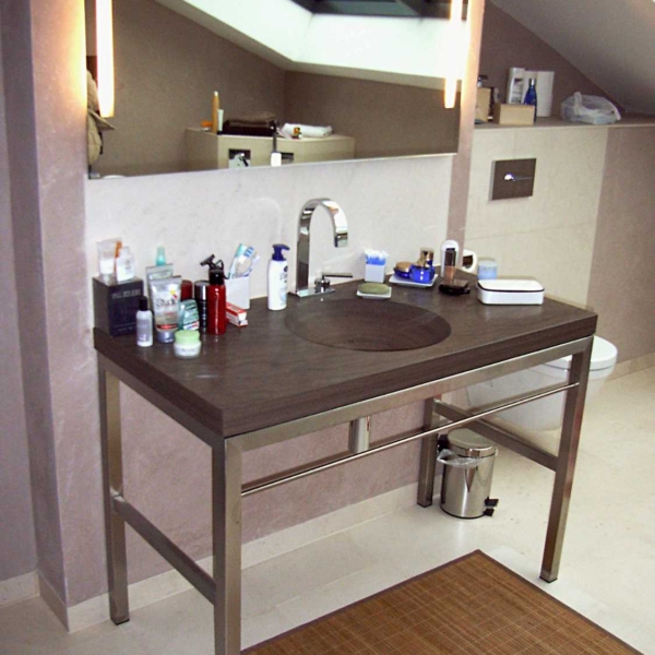 05 - Waschtischuntergestell (Göttingen)