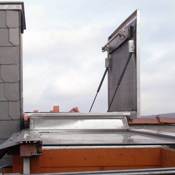 02 - Dachausstiegsluke aus Aluminium (Göttingen)