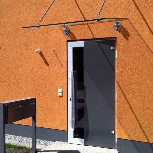 12 - Ganzglasvordach, abgehängt, Edelstahl Punkthalter (Göttingen)